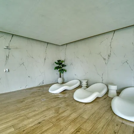 3020 Luxury Duplex Gym Jacuzzi Seaview شقة *