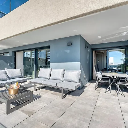 شقة 3020 Luxury Duplex Gym Jacuzzi Seaview *