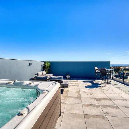 3020 Luxury Duplex Gym Jacuzzi Seaview * إِستيبونا